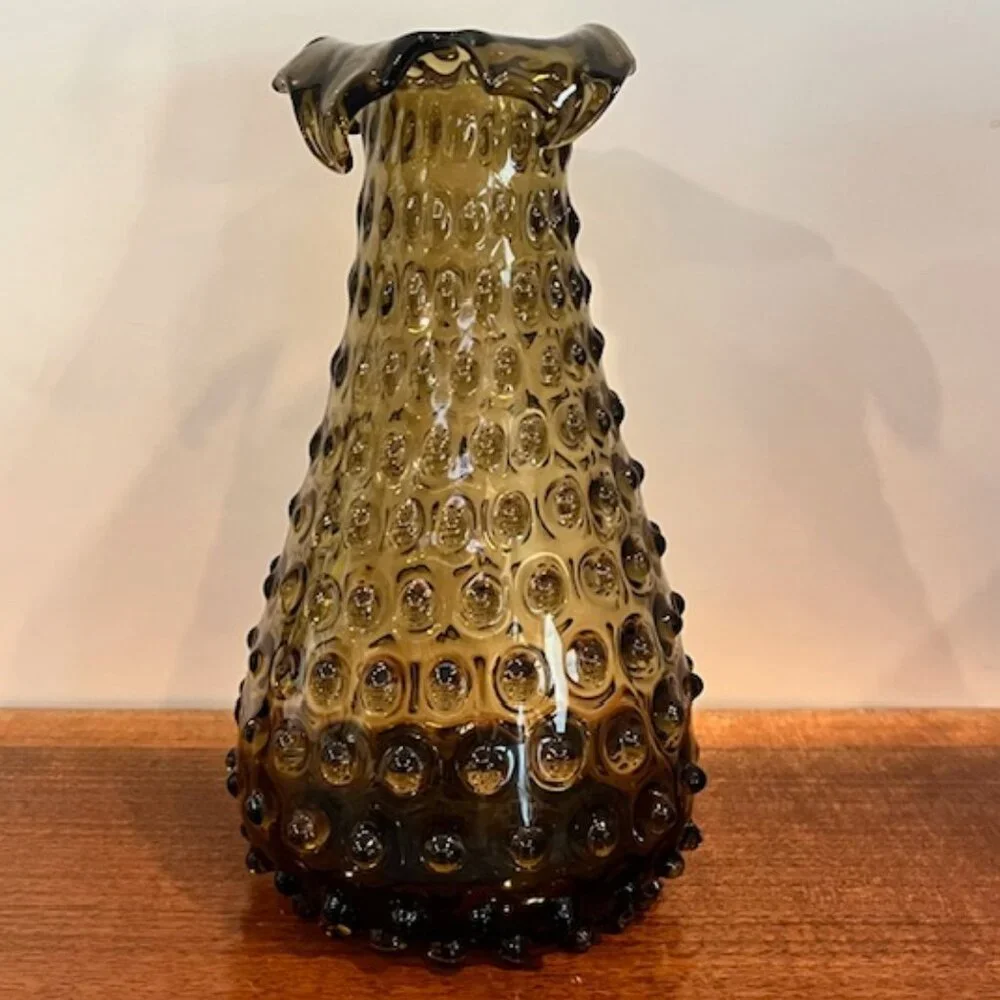 Empoli Smoke Glass Hobnail Split Folded Ruffle Vase 9